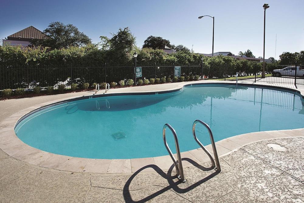 Отель La Quinta By Wyndham Baton Rouge Siegen Lane Prairieville Экстерьер фото