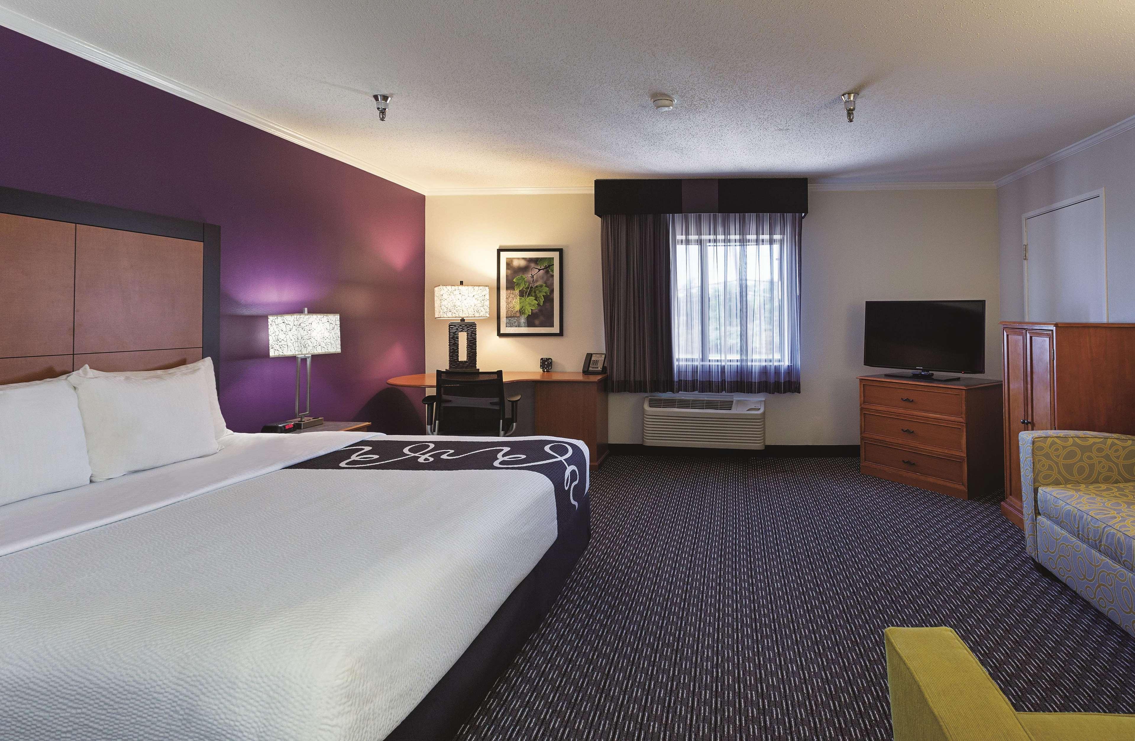 Отель La Quinta By Wyndham Baton Rouge Siegen Lane Prairieville Экстерьер фото