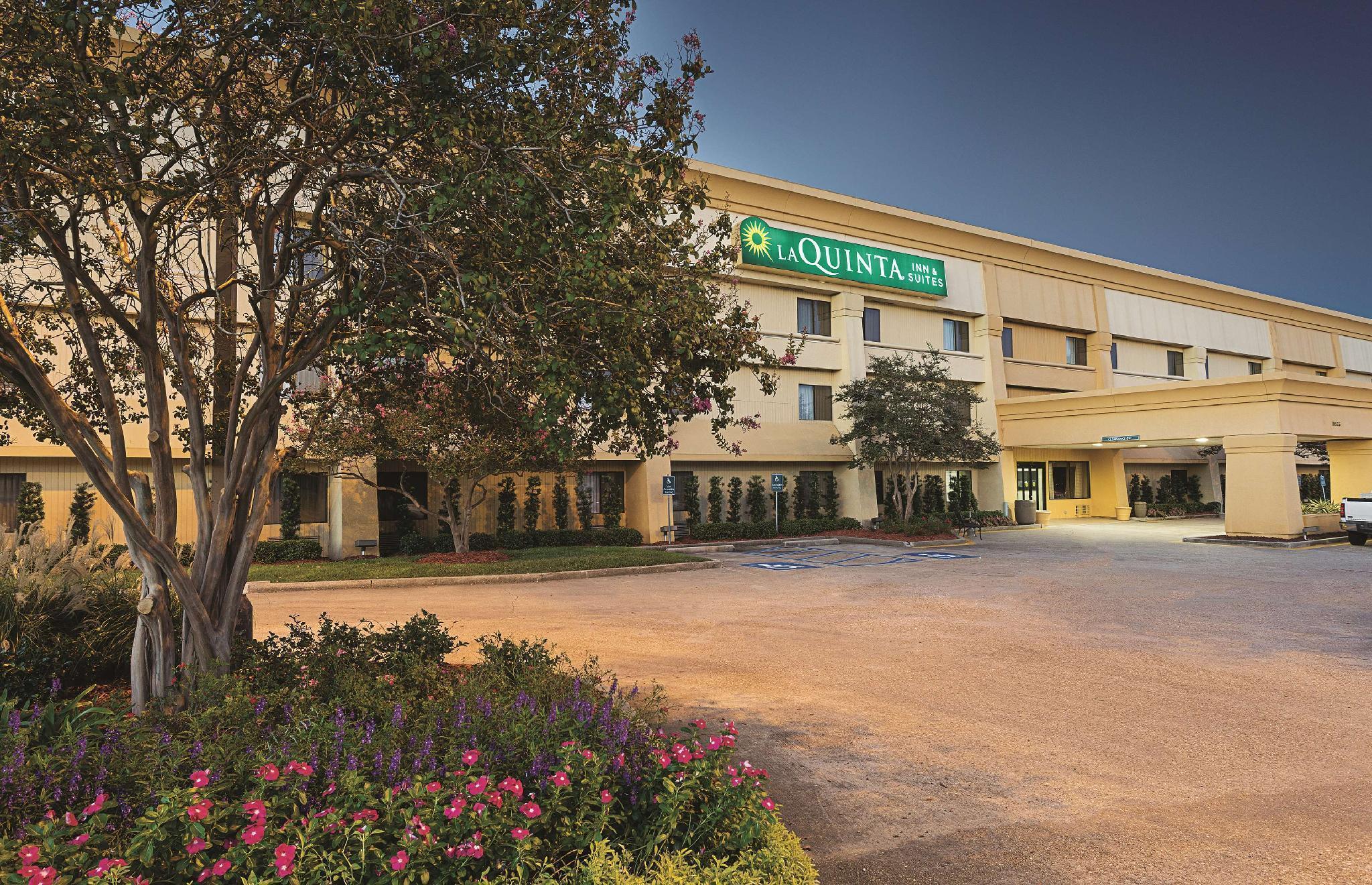 Отель La Quinta By Wyndham Baton Rouge Siegen Lane Prairieville Экстерьер фото