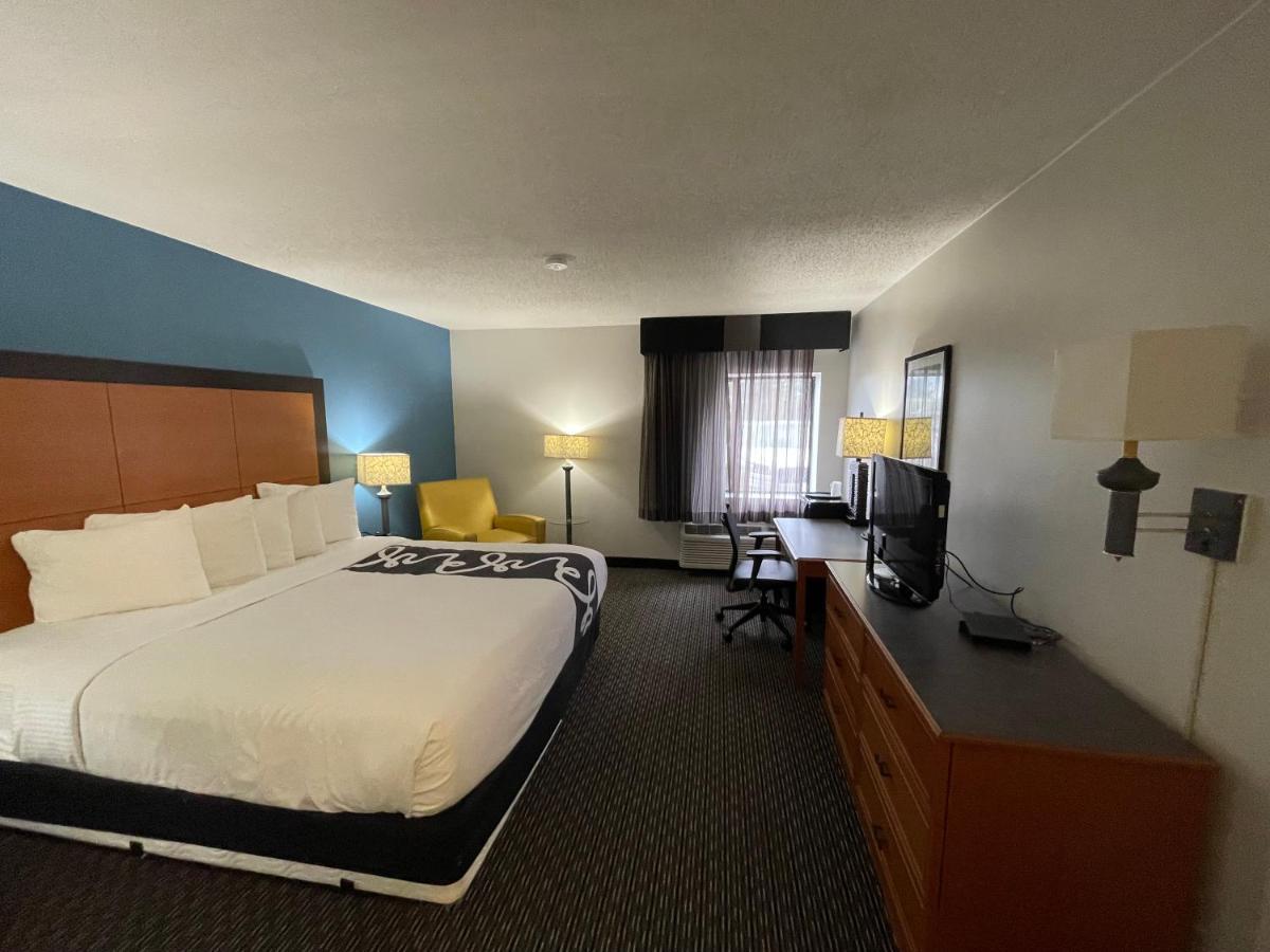 Отель La Quinta By Wyndham Baton Rouge Siegen Lane Prairieville Экстерьер фото